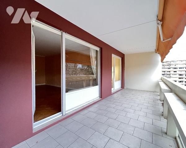 Résidence Pitance avec piscine et tennis près du centre, T5 de 124,52 m² - balcon 37 m² - Garage.