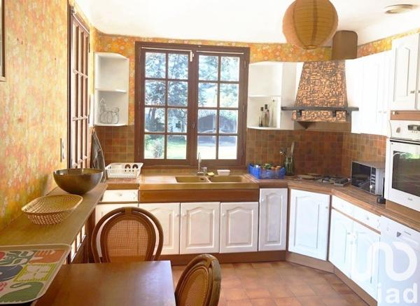 Maison 4 pièces de 98 m² à Robion (84440)