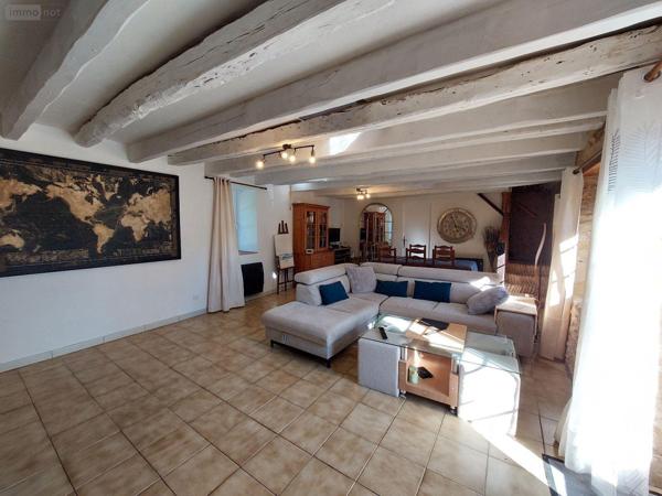Maison rurale à vendre à Lalinde en Dordogne (24150), ref : 18113/146