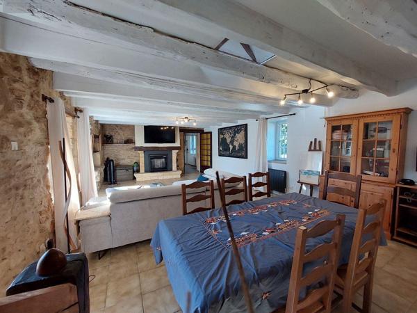 Maison rurale à vendre à Lalinde en Dordogne (24150), ref : 18113/146