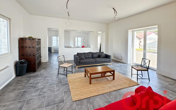 Maison à vendre    6 pièces •  Vallenay