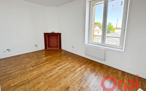 Maison à vendre    6 pièces •  Vallenay