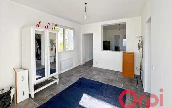 Maison à vendre    6 pièces •  Vallenay