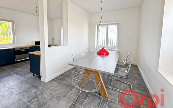 Maison à vendre    6 pièces •  Vallenay