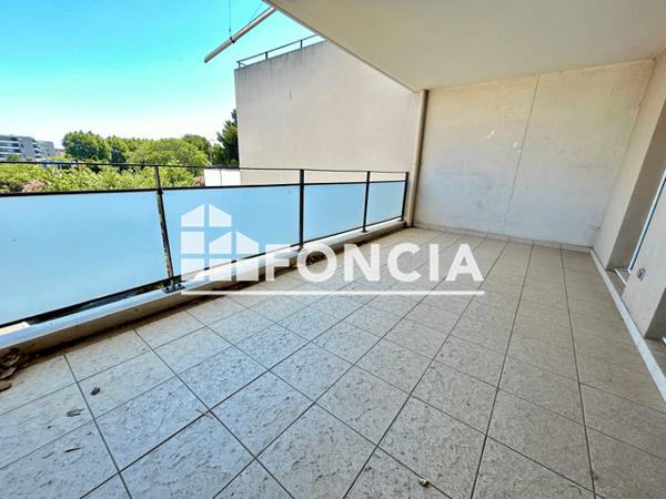 Location Appartement 3 pièces 74.99 m² - PETIT CHEMIN DE VAURANNE Istres 13800