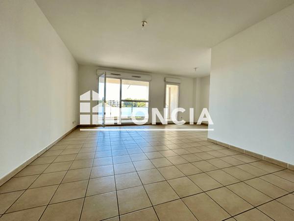 Location Appartement 3 pièces 74.99 m² - PETIT CHEMIN DE VAURANNE Istres 13800