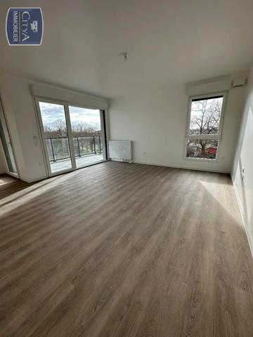 Appartement à louer 3 pièces 67.66m² Caen (14000)