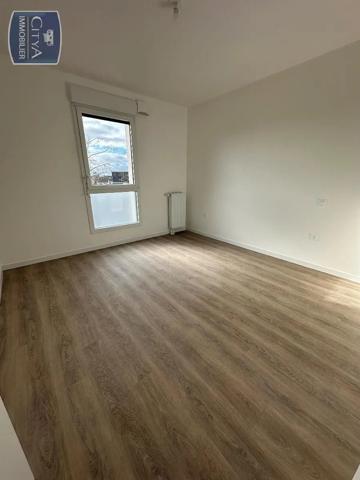 Appartement à louer 3 pièces 67.66m² Caen (14000)