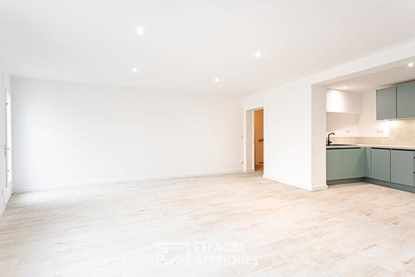 Maison de village et sa terrasse sur le toit