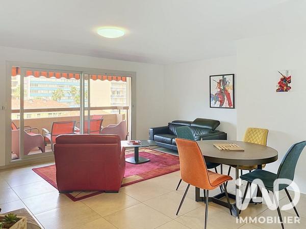 Appartement à vendre 4 pièces 77 m² Hyères