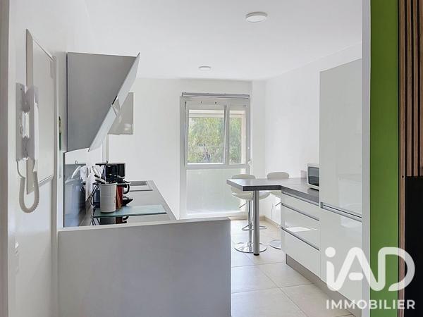 Appartement à vendre 4 pièces 77 m² Hyères