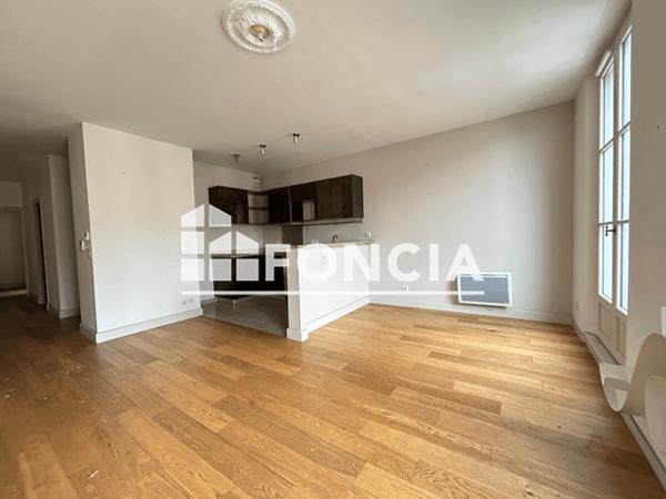 Location Appartement 3 pièces 73.6 m² - Toulon 83000