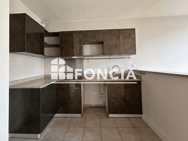 Location Appartement 3 pièces 73.6 m² - Toulon 83000