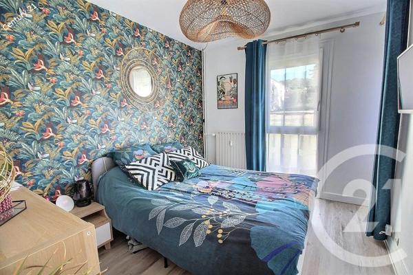 Appartement F3 à vendre  3 pièces - 54,35 m 2   CHATEAU THIERRY  - 02