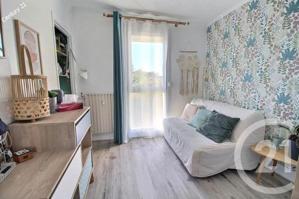 Appartement F3 à vendre  3 pièces - 54,35 m 2   CHATEAU THIERRY  - 02