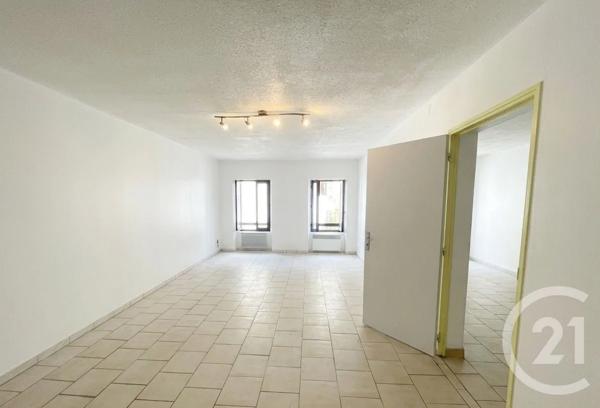 Immeuble à vendre  352 m 2   LAVELANET  - 09