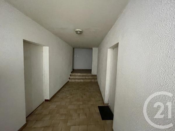Immeuble à vendre  352 m 2   LAVELANET  - 09