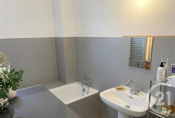 Immeuble à vendre  352 m 2   LAVELANET  - 09