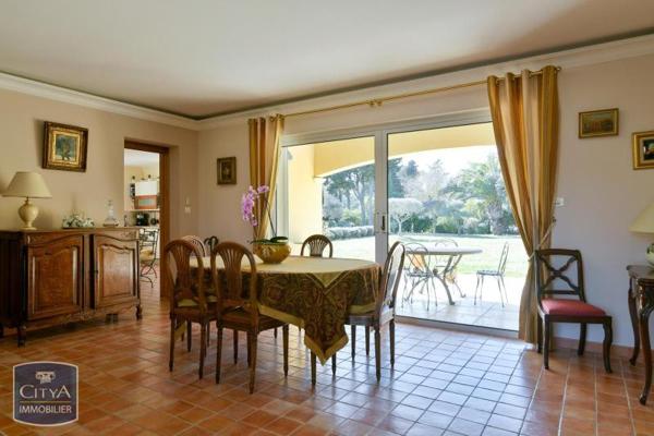 Maison à vendre 8 pièces 240m²