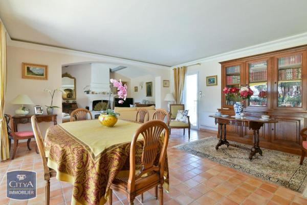 Maison à vendre 8 pièces 240m²