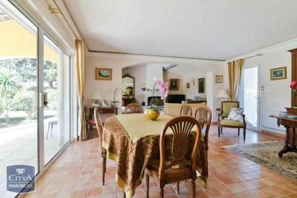 Maison à vendre 8 pièces 240m²