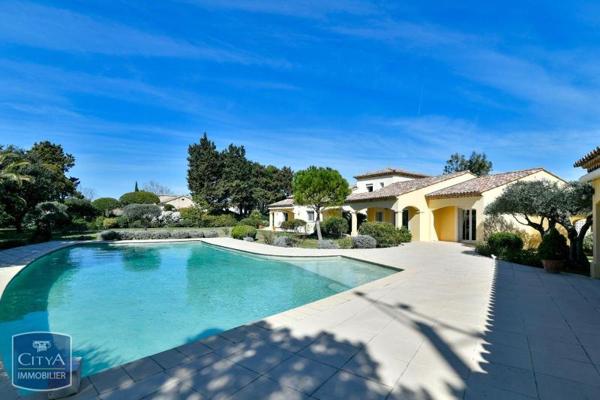 Maison à vendre 8 pièces 240m²