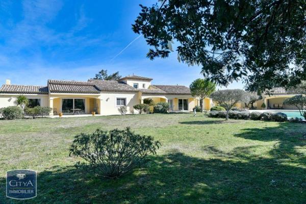 Maison à vendre 8 pièces 240m²