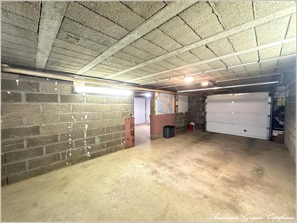 COURVILLE SUR EURE (28190) Maison de plain pied, 2 chambres ( possibilité d'avoir une troisième), sous-sol total, terrain clos