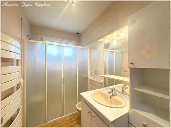 COURVILLE SUR EURE (28190) Maison de plain pied, 2 chambres ( possibilité d'avoir une troisième), sous-sol total, terrain clos