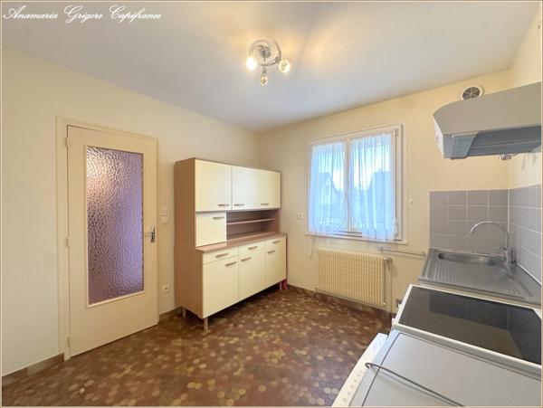 COURVILLE SUR EURE (28190) Maison de plain pied, 2 chambres ( possibilité d'avoir une troisième), sous-sol total, terrain clos