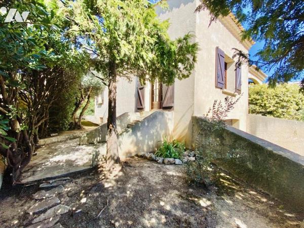 Maison T4 au calme en impasse avec grand garage et 344m² de terrain