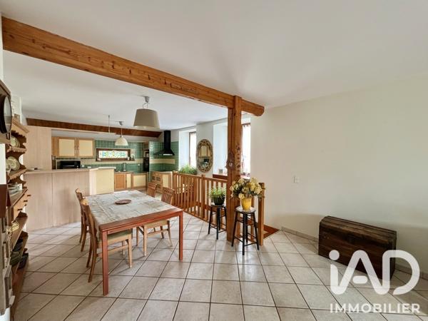 Maison à vendre 10 pièces 222,5 m² Belleydoux