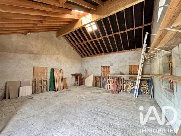 Maison à vendre 10 pièces 222,5 m² Belleydoux