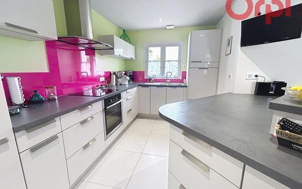 Maison à vendre    4 pièces •  Sainte-Foy