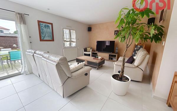 Maison à vendre    4 pièces •  Sainte-Foy