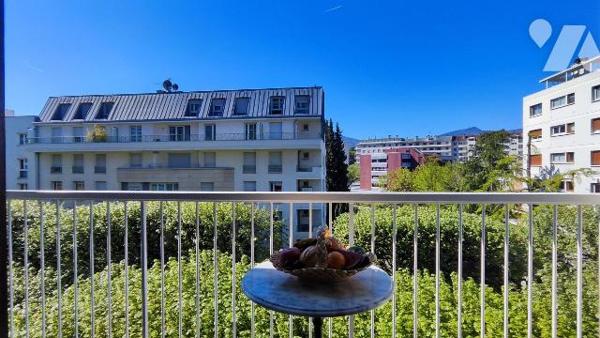 Grand appartement traversant