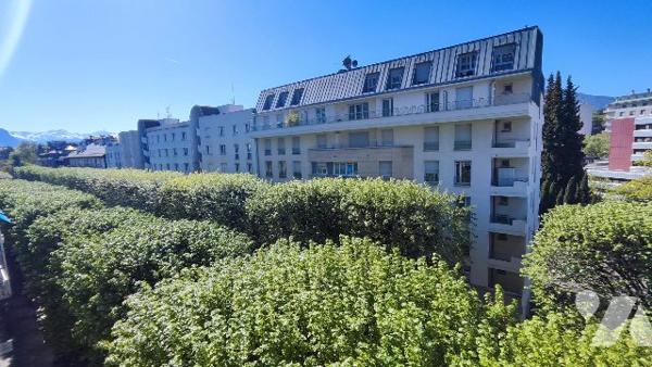 Grand appartement traversant