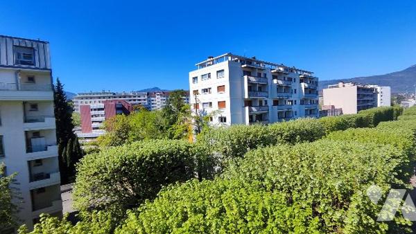 Grand appartement traversant