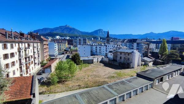 Grand appartement traversant