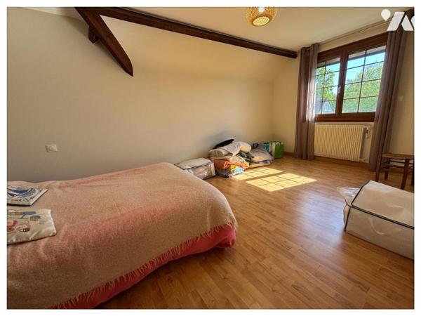 Maison familiale de 1978 de 145 m2 avec potentiel de 34 m2 actuellement