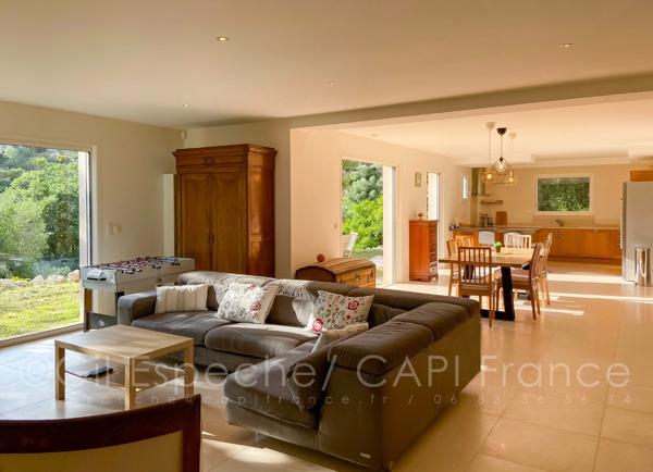 Maison familiale moderne 5 chambres sur terrain de 8000 m² VENCE (06)