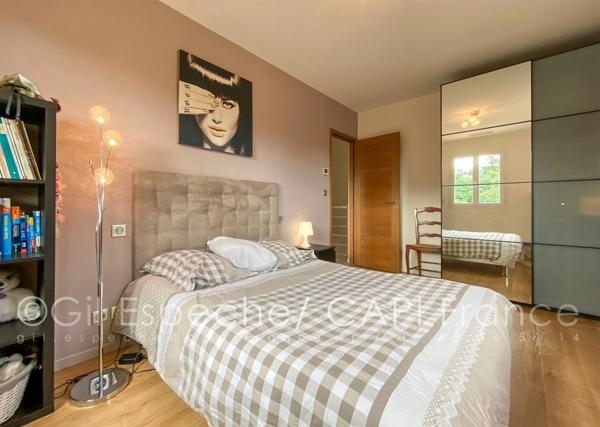 Maison familiale moderne 5 chambres sur terrain de 8000 m² VENCE (06)