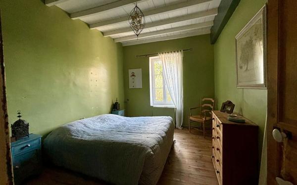 Maison à vendre    5 pièces •  Génissieux