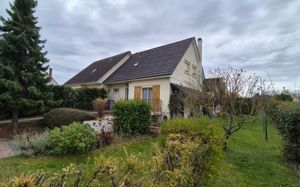 Maison à vendre    4 pièces • 112 m2 Saint-Aubin-lès-Elbeuf