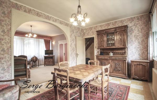 à DOUAI centre (59) , maison 5 pièces, 105 m², 3 chambres , jardin , sous-sol