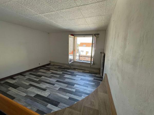 MAISON FAMILIALE DE 5 CHAMBRES