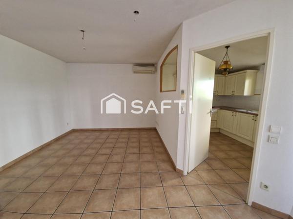 Maison  T3, 81 m² + 5 m² de cellier, dans résidence sécurisée, piscine et club house.