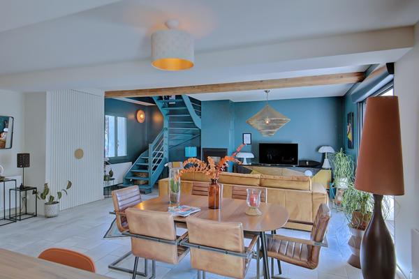 Les echets (01700) Corps de ferme 140m2 4 chambres avec Jardin au calme