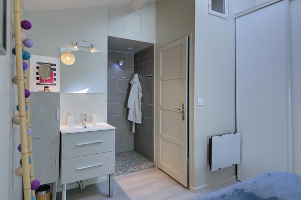 Les echets (01700) Corps de ferme 140m2 4 chambres avec Jardin au calme