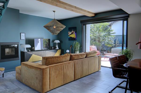 Les echets (01700) Corps de ferme 140m2 4 chambres avec Jardin au calme